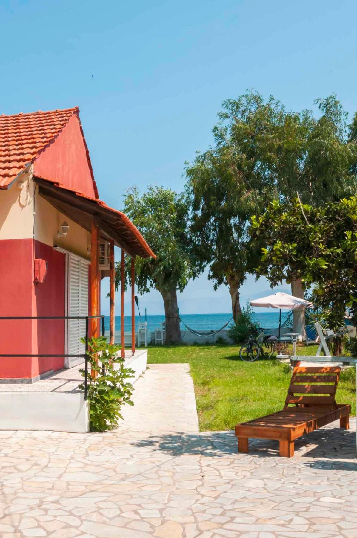 Lemami Seafront Bungalows Kávos Exteriör bild