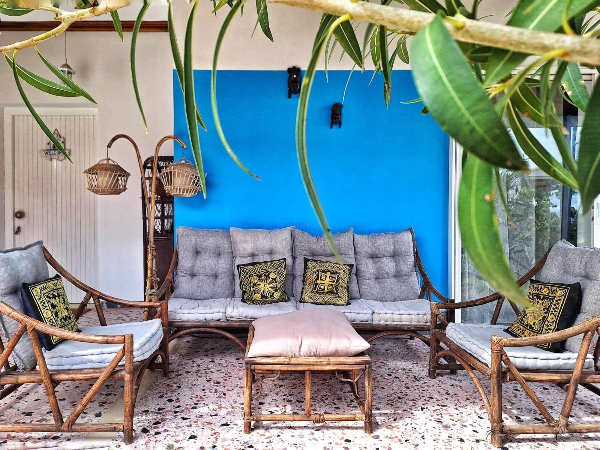 Lemami Seafront Bungalows Kávos Rum bild