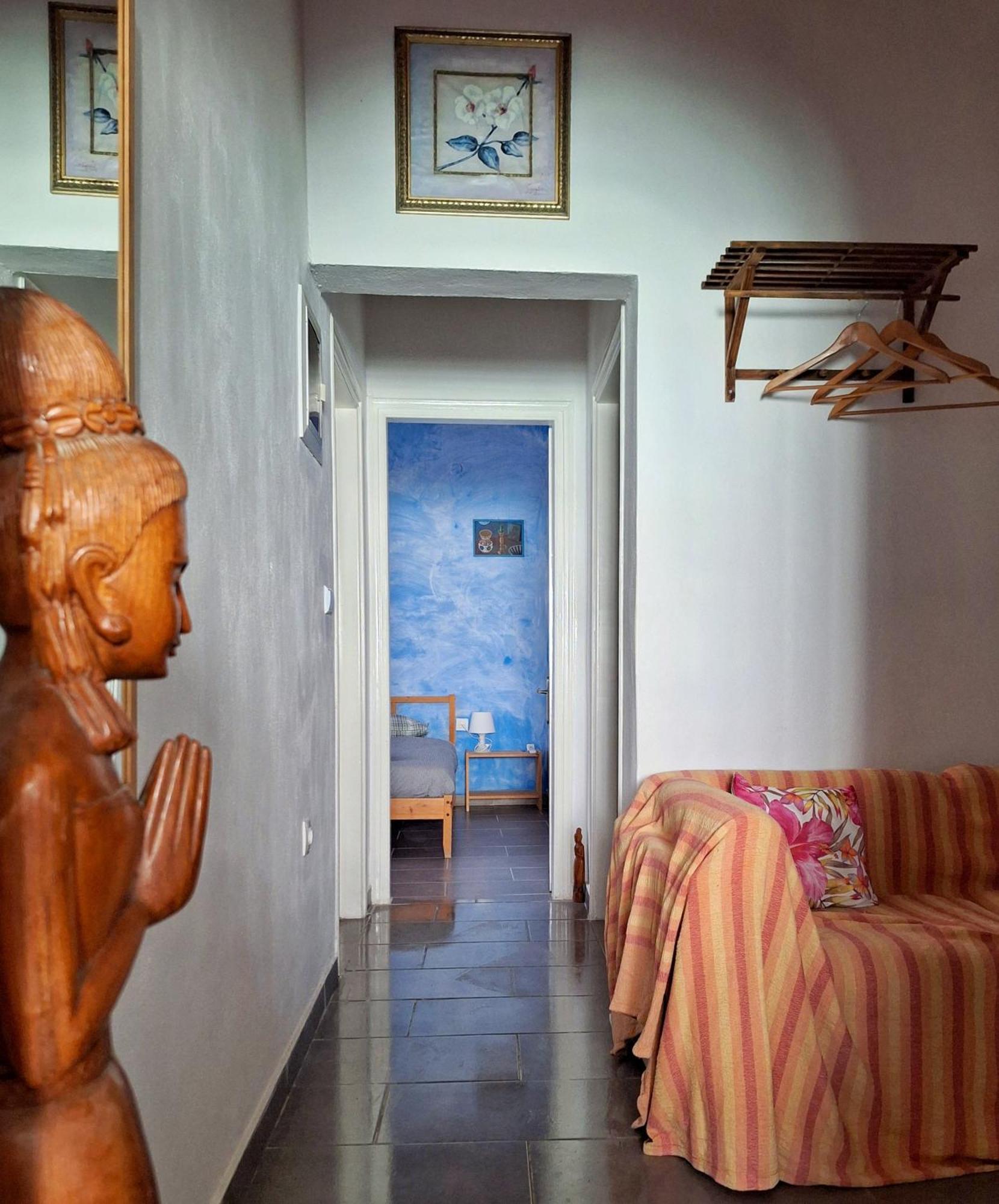 Lemami Seafront Bungalows Kávos Rum bild